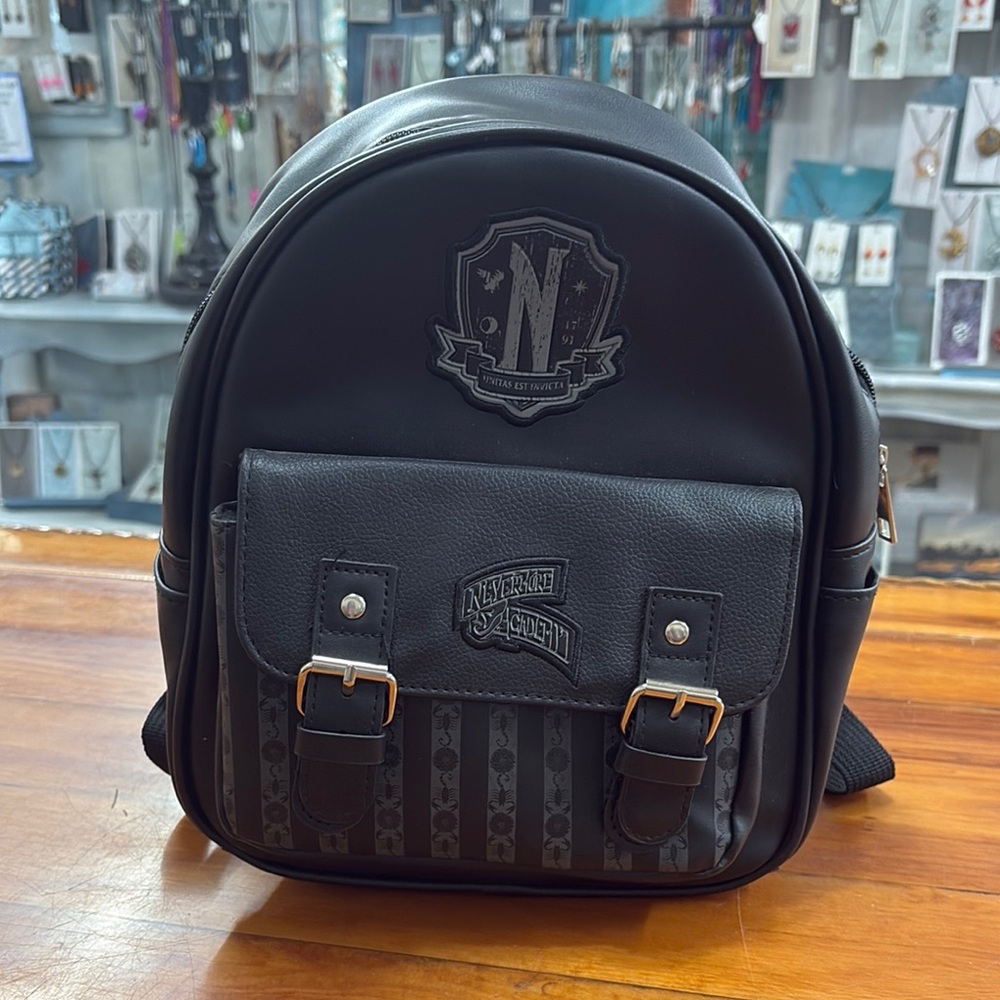 Wednesday Adams* Nevermore Academy
Mini Backpack